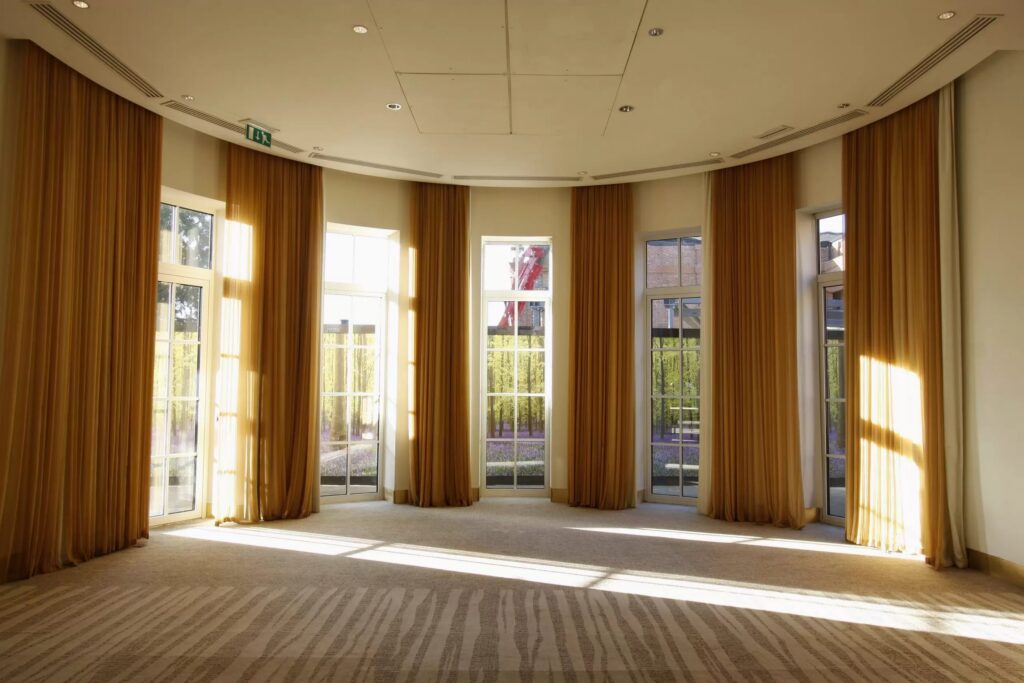 IQ Aluminium The Grove Replacement Windows 2 scaled
