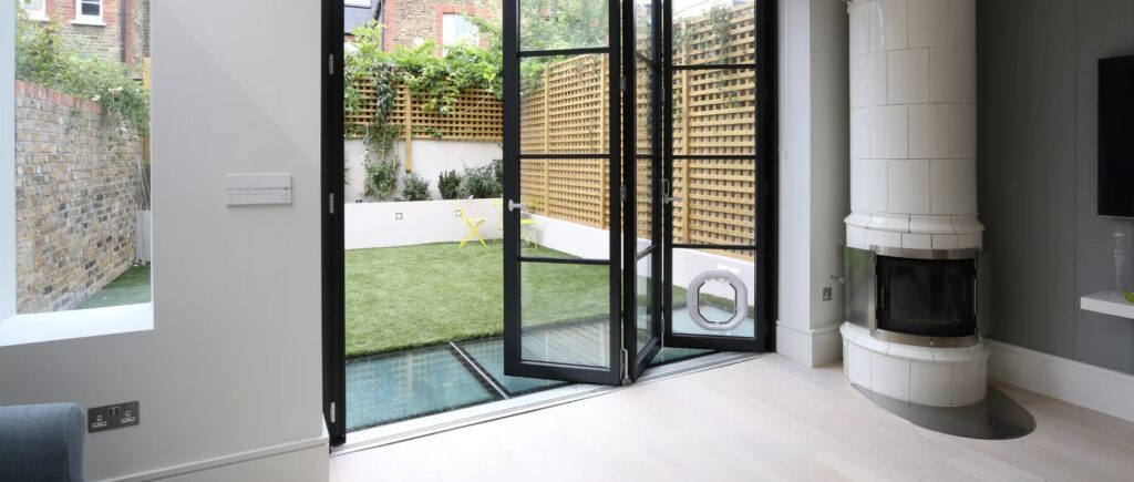 quarrendon steel look bifolds 19003x808 1